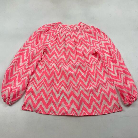 Lilly Pulitzer SILK Elsa Pink Chevron Blouse Henley Smocked Neck Size XS L/S - Picture 7 of 7